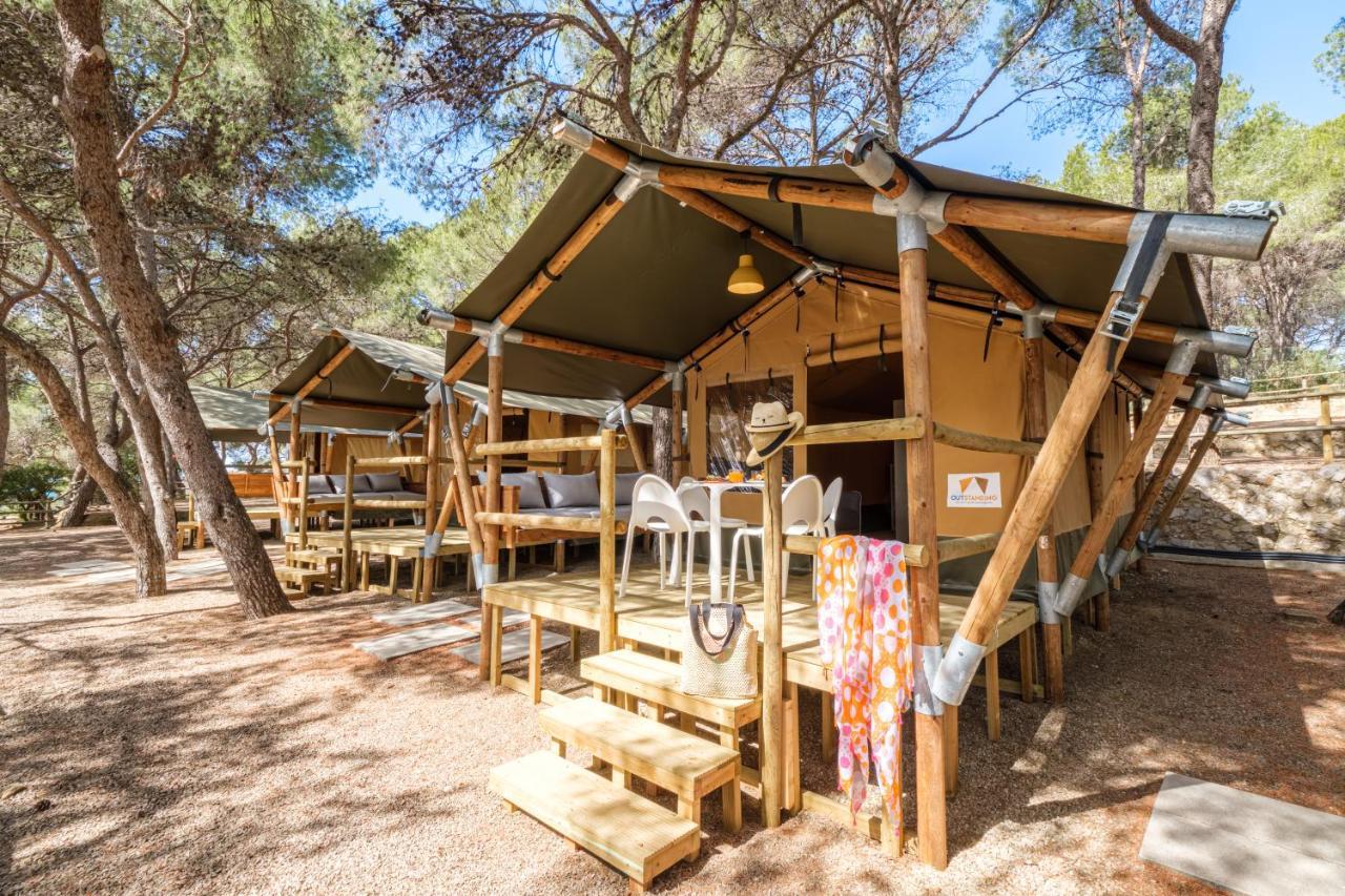 Camping Estival Torre De La Mora Tamarit Exterior photo